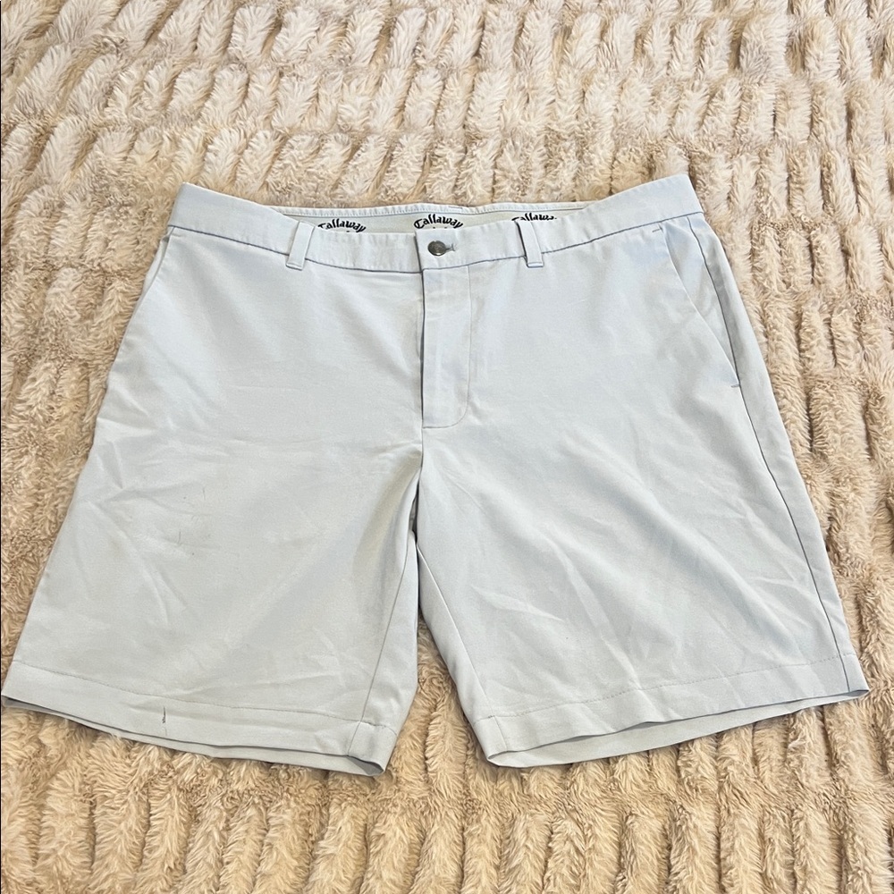 Callaway Men's Soft Gray Flat Front Shorts Size 34